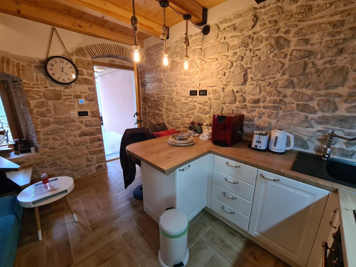 La Corte Di Kate Biograd Na Moru Luaran gambar